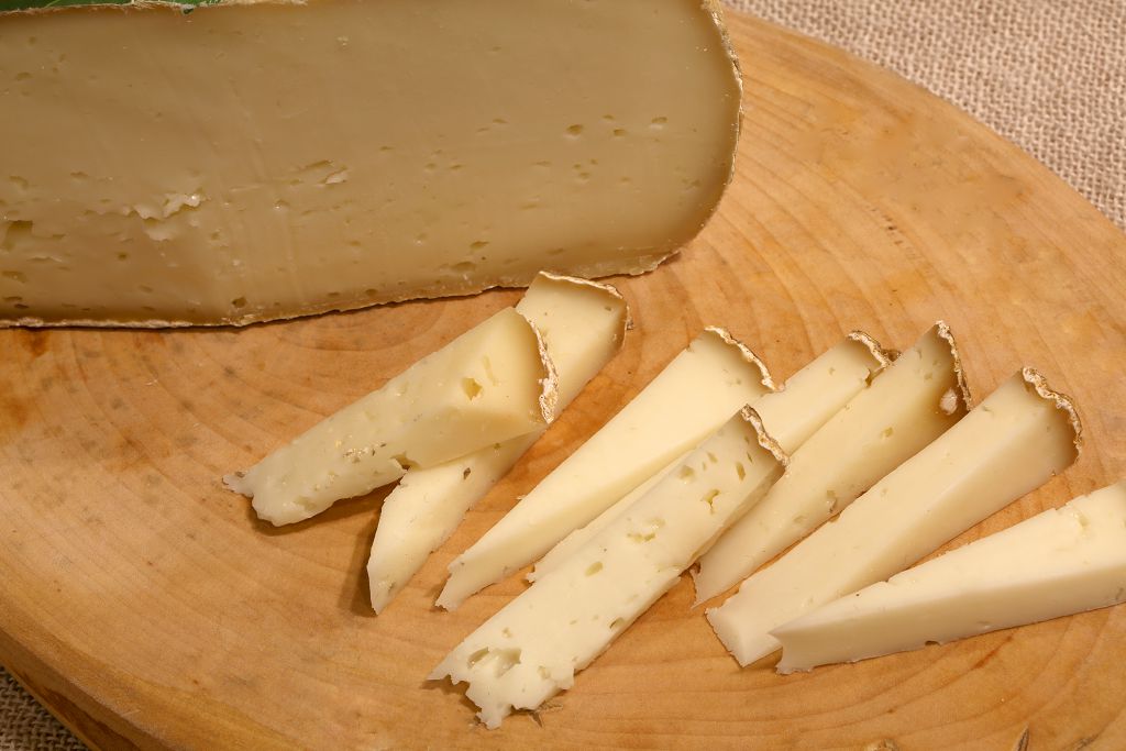 The Seven Best Parmesan Cheese Substitutes Simply Healthy Family