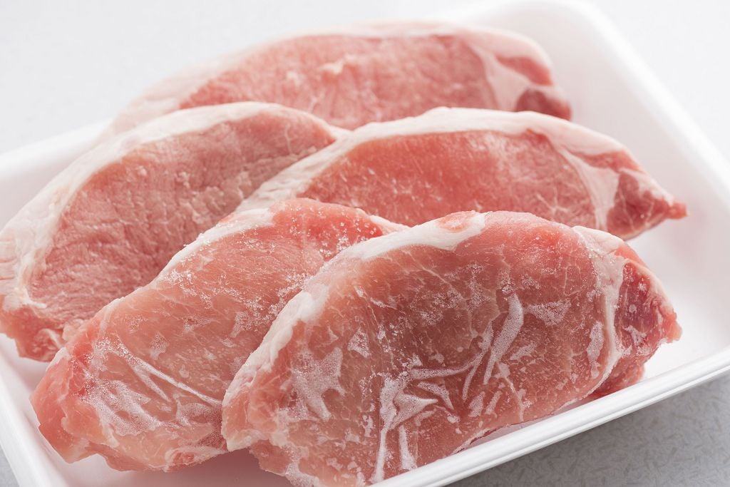 Cutting A Roll Of Frozen Ground Beef Green Lishat